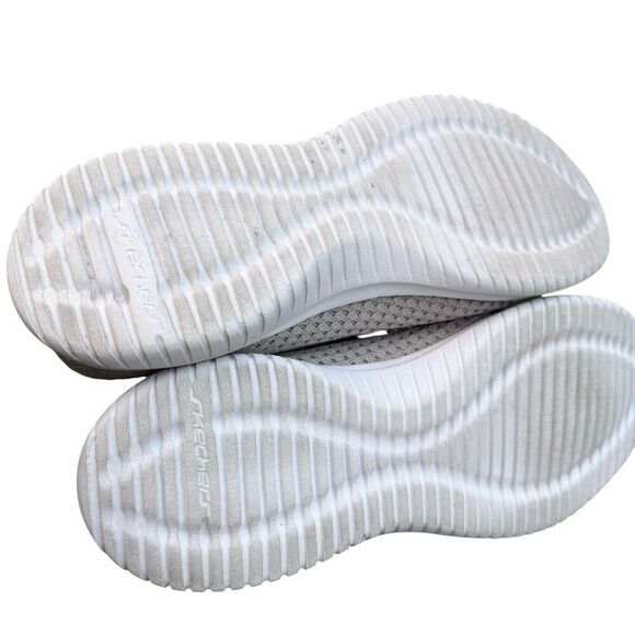 Skechers Women's Ultra Flex Sneaker Taupe No Tie Size 7 Wide Fit - Picture 12 of 14